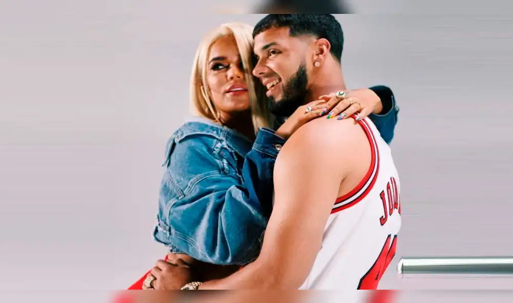 Anuel AA causa el repudio de fans por lucirse con lujoso Lamborghini