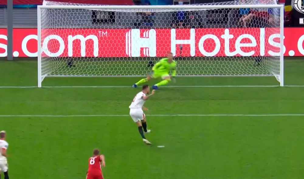 Lucas Ocampo anotó el primer gol desde los 12 pasos. Foto: Captura de Fox Sports Lucas Ocampo anotó el primer gol desde los 12 pasos. Foto: Captura de Fox Sports