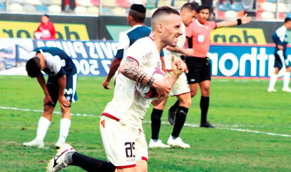 Universitario - Pablo Lavandeira Universitario - Pablo Lavandeira