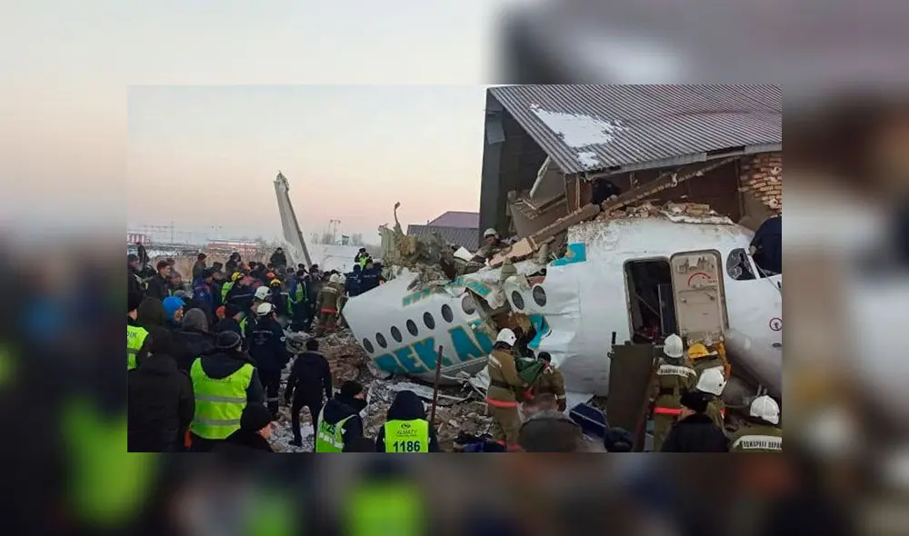 Accidente aéreo avión de Kazajistán dejó al menos 12 fallecidos y decenas de heridos. Foto: Difusión