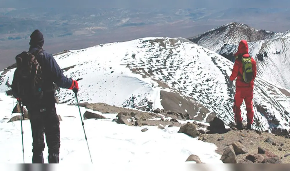 Por primera vez deportistas competirán en ascenso al volcán Chachani. Por primera vez deportistas competirán en ascenso al volcán Chachani.