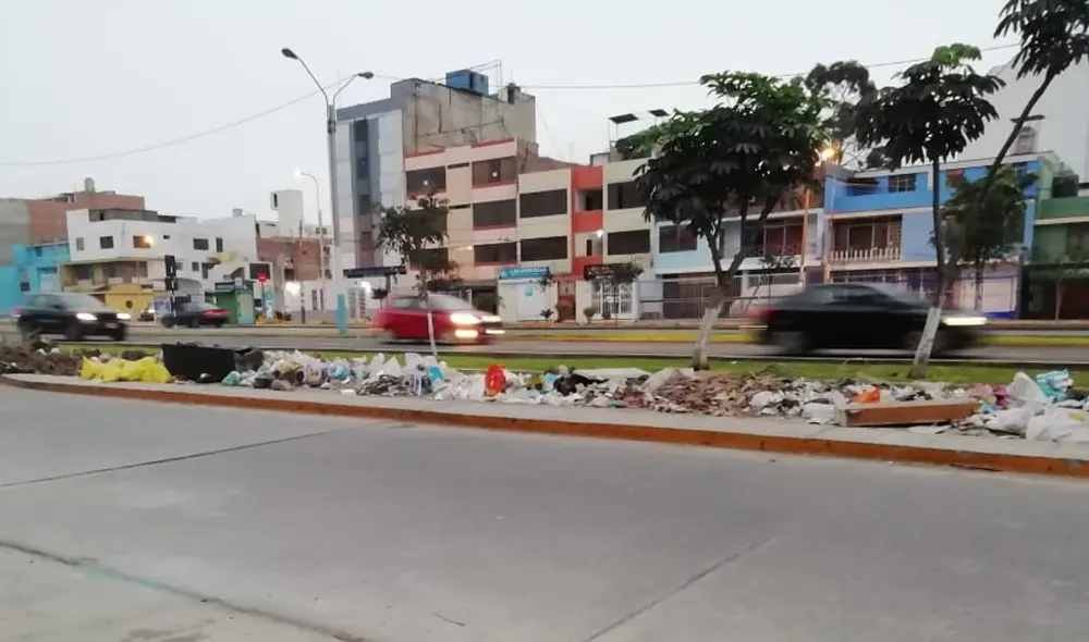 Vecinos piden retirar la basura acumulada.