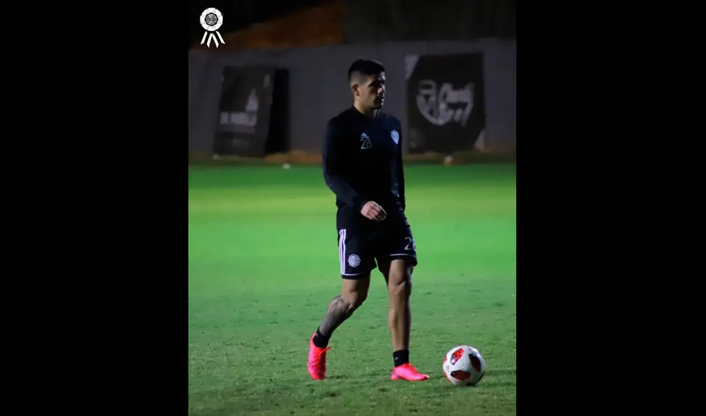 Olimpia vs. Sol de América por la Primer División de Paraguay. Olimpia vs. Sol de América por la Primer División de Paraguay.