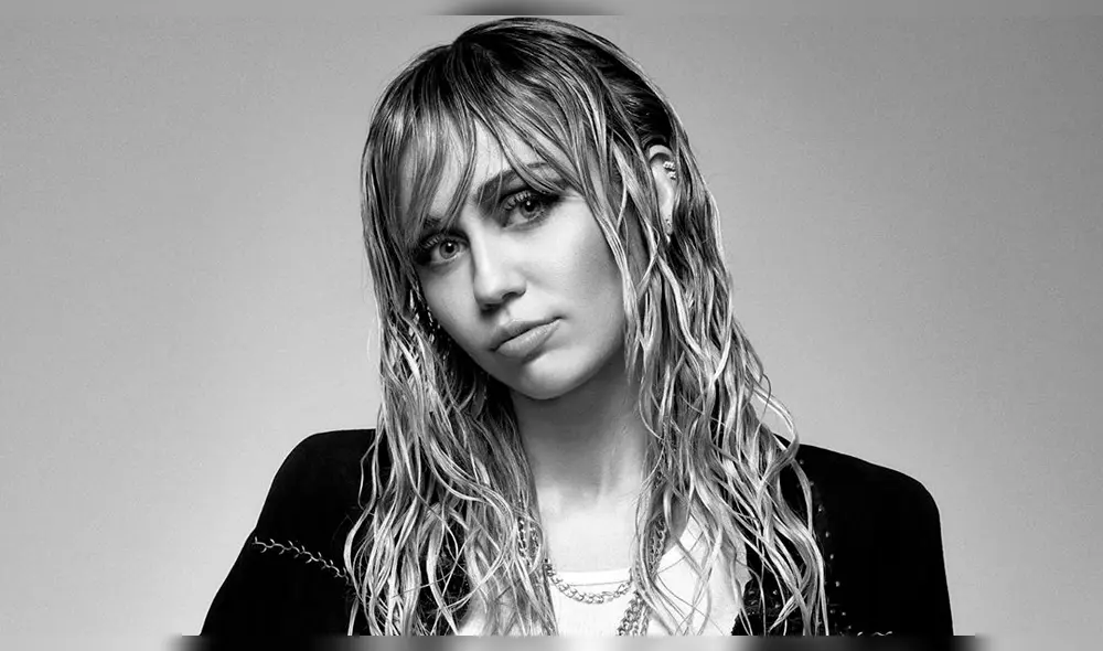 Miley Cyrus hizo anuncio a través de una historia de Instagram.