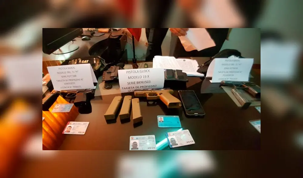 Atrapan a cuatro delincuentes que amenazaron a vecinos para que dejen sus terrenos en Carabayllo. Créditos: Grace Mora / La República. Atrapan a cuatro delincuentes que amenazaron a vecinos para que dejen sus terrenos en Carabayllo. Créditos: Grace Mora / La República.