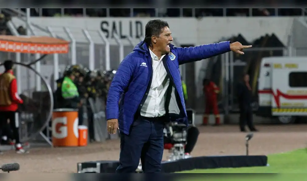 Entrenador Flabio Torres. Entrenador Flabio Torres.