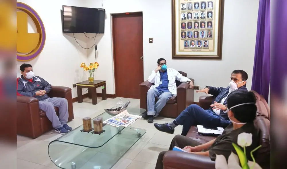 reunión asesores médicos