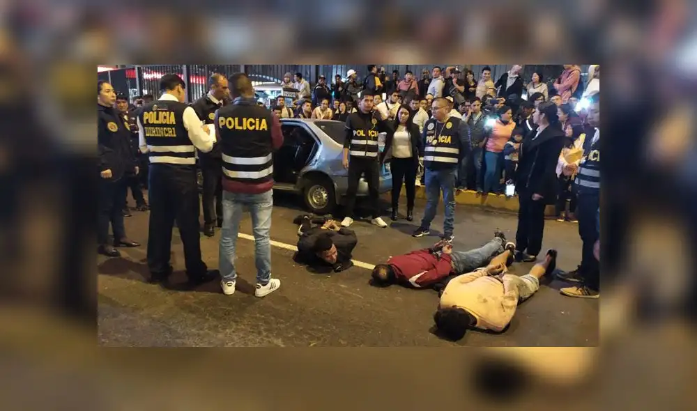 SMP: capturan extranjeros armados con un croquis de un banco frente a Plaza Norte [VIDEO y FOTOS]