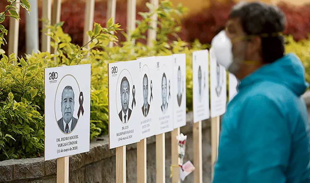 Héroes. Médicos y enfermeras cayeron en lucha contra el virus. Foto: EFE. Héroes. Médicos y enfermeras cayeron en lucha contra el virus. Foto: EFE.