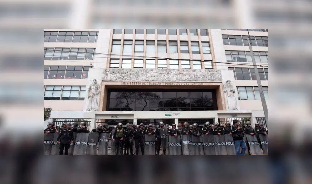 Sociedad de Minería sobre huelga: “No nos corresponde negociar con federación de mineros”  