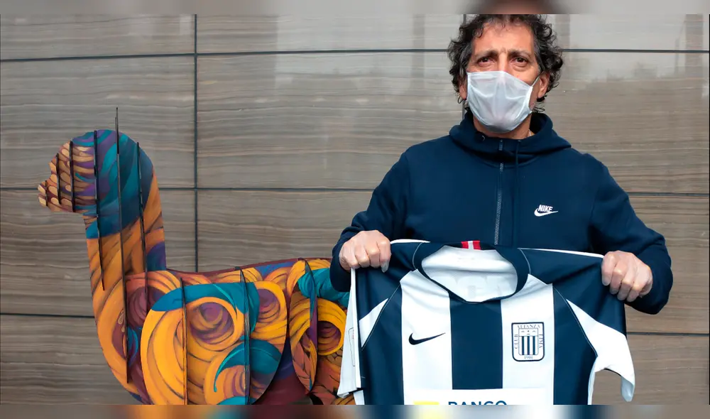 Mario Salas habló sobre el esquema de juego de Pablo Bengoechea.