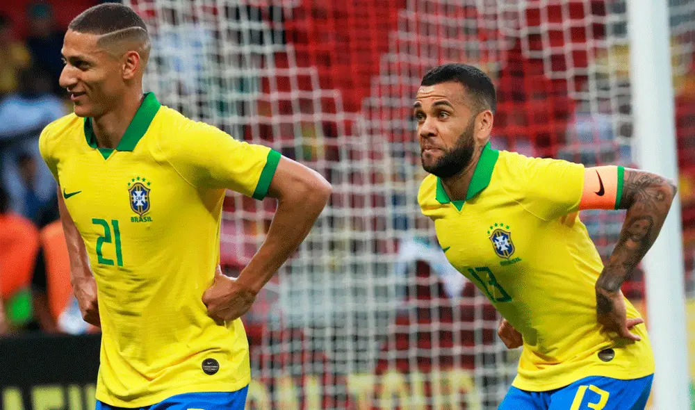 Richarlison fue puesto en puesto en cuarentena por paperas y quedó descartado para el Brasil vs. Paraguay. | Foto: AFP