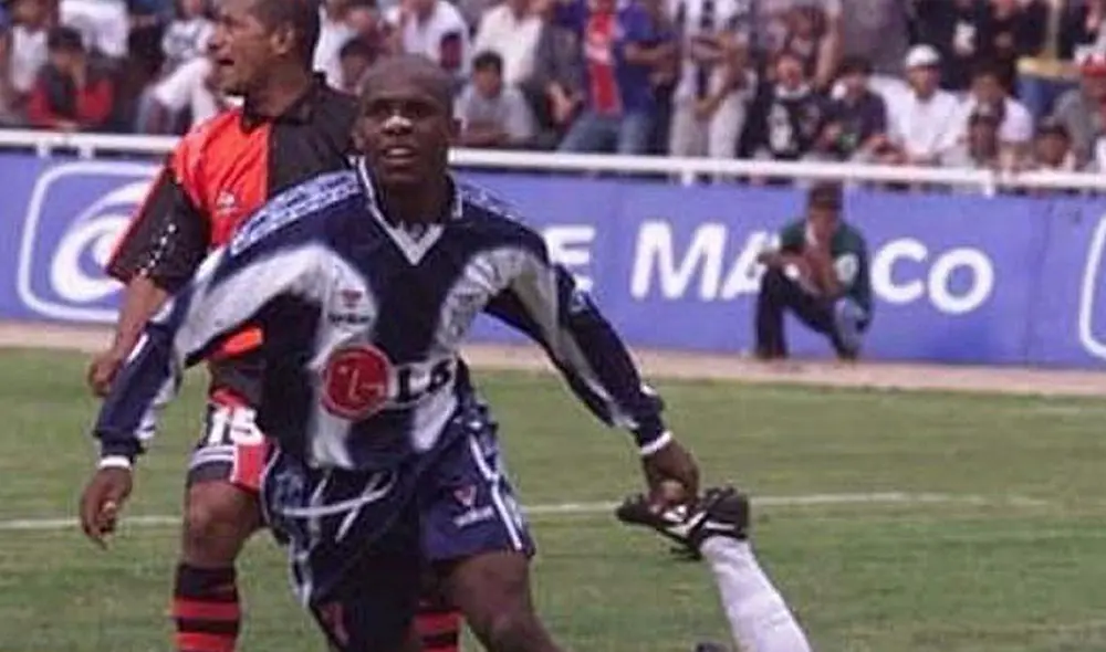 Tressor Moreno jugó en Alianza Lima en 1999.