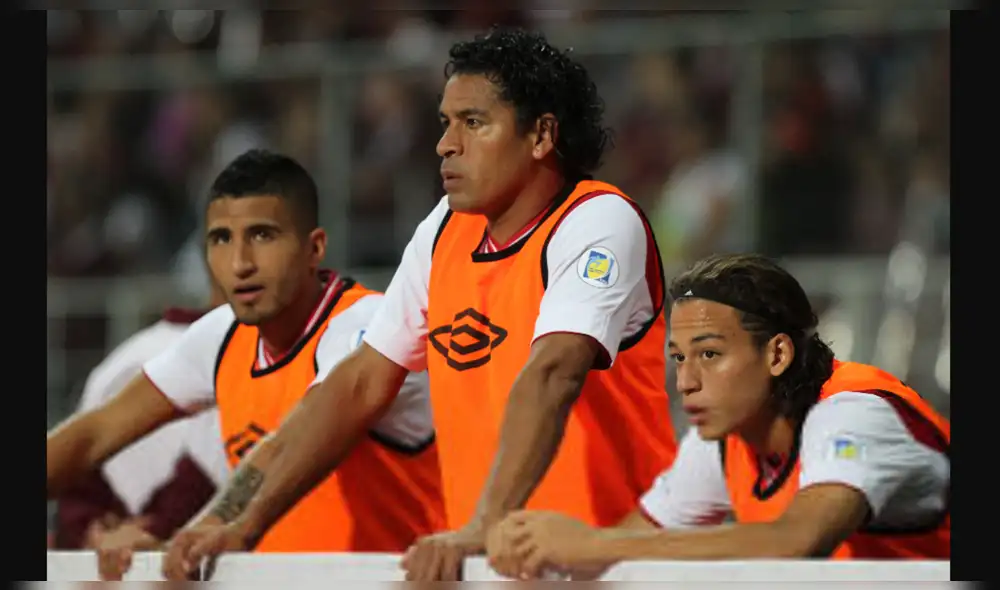 Jefferson Farfan y el día que Santiago Acasiete casi le pega. Foto: Líbero Jefferson Farfan y el día que Santiago Acasiete casi le pega. Foto: Líbero