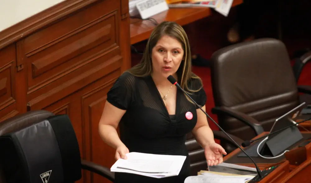 Yeni Vilcatoma había votado a favor del informe Lava Jato que acusaba a Luis Castañeda. Foto: Jhonel Rodríguez.
