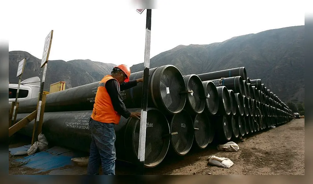 gasoducto abandonado. Odebrecht tenía previsto instalar una tubería para llevar gas al sur. Hoy está abandonada.