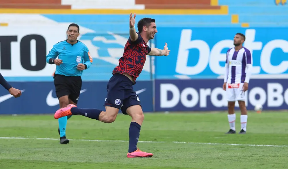 Deportivo Municipal resolvió el partido con una gran reacción en el segundo tiempo. Foto: Liga 1