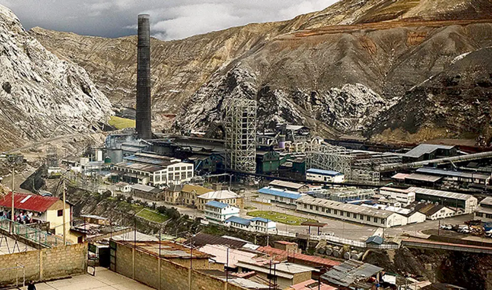 Sin oxígeno. En la fundición de La Oroya existen dos plantas de oxígeno que no funcionan desde hace varios años.