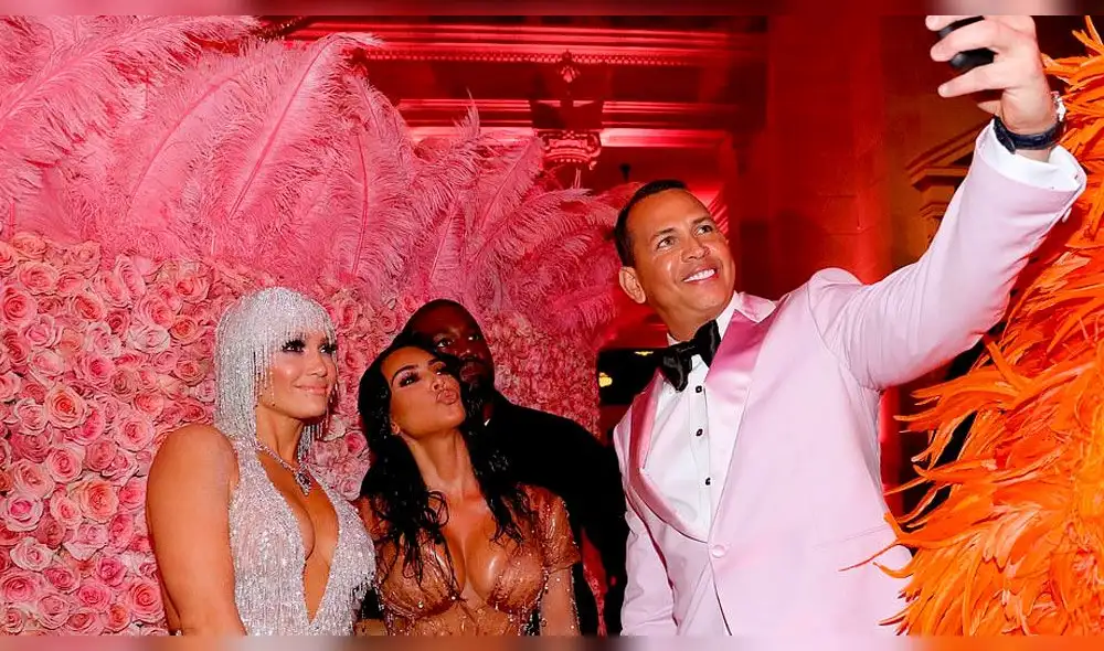 Jennifer Lopez y Kim Kardashian se unen para divertido comercial 