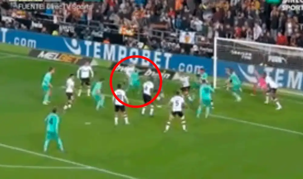 En la última jugada del compromiso, Karim Benzema anotó el empate definitivo para el Madrid en su visita al Valencia por la fecha 17 de la Liga Santander 2019-20. En la última jugada del compromiso, Karim Benzema anotó el empate definitivo para el Madrid en su visita al Valencia por la fecha 17 de la Liga Santander 2019-20.