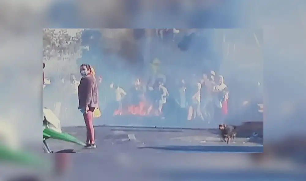 Pobladores en Santiago se levantaron para reclamar la falta de alimento en Chile. Foto: Prensa OPAL Chile Pobladores en Santiago se levantaron para reclamar la falta de alimento en Chile. Foto: Prensa OPAL Chile