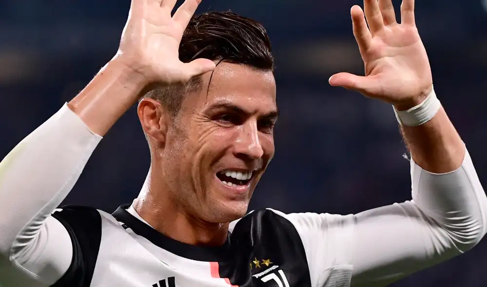 Cristiano Ronaldo contó que cuando era niño, mujeres que laboraban en una cadena de comida rápida, le obsequiaban hamburguesas.