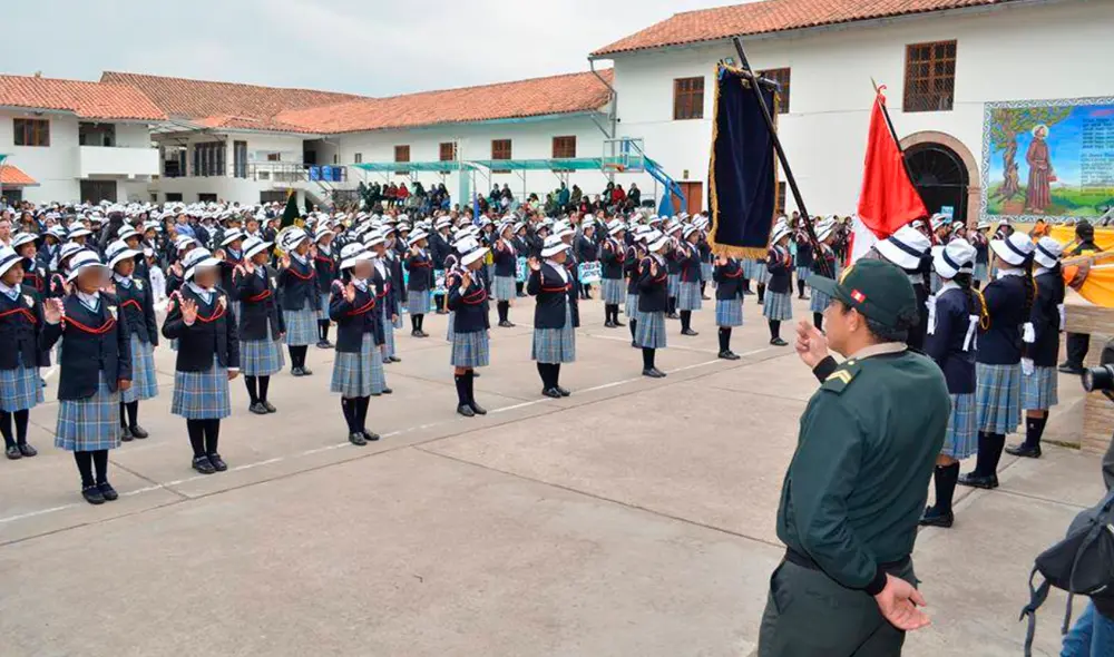 Padres solicitaron construcción de nuevos colegios. Foto: Colegio Educandas/ Facebook