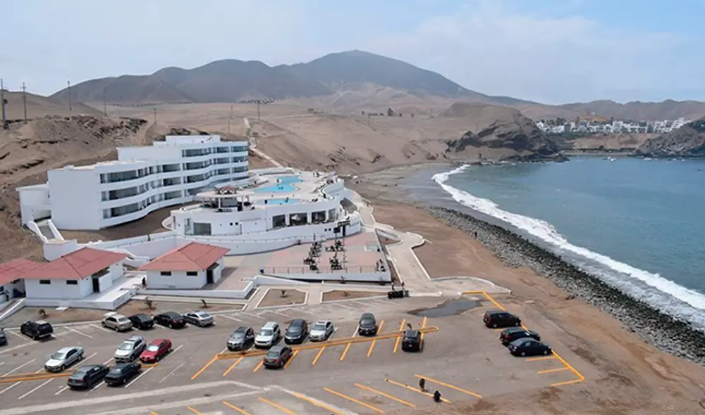 Exjefe del Ejército y otras 5 personas acusadas de entregar inmuebles militares por S/ 19.8 millones Exjefe del Ejército y otras 5 personas acusadas de entregar inmuebles militares por S/ 19.8 millones