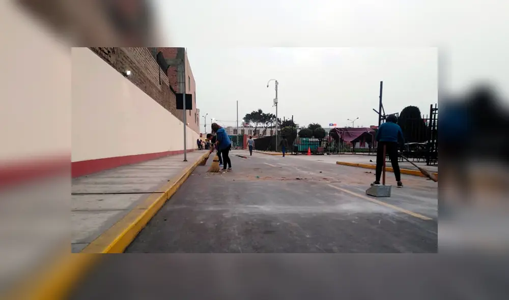 Estudiantes convocaron a jornada de limpieza de la UNMSM. Foto: DSN Noticias