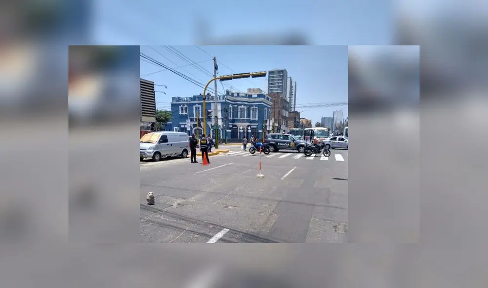 Jesús María: policía fue baleado por conductor que fugó de operativo del SAT. (Foto: Captura de video / Serenazgo Jesús María) Jesús María: policía fue baleado por conductor que fugó de operativo del SAT. (Foto: Captura de video / Serenazgo Jesús María)