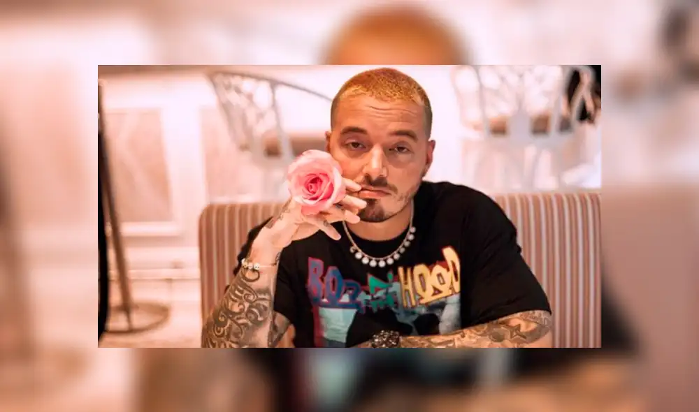 J Balvin realiza el ‘paso lunar’ de Michael Jackson durante concierto [VIDEO]