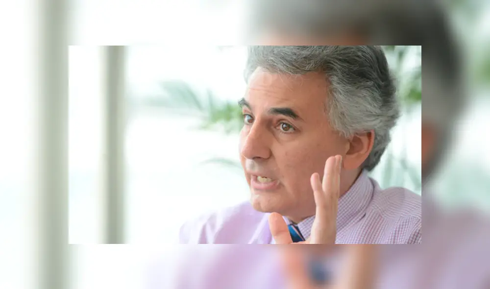 Álvaro Vargas Llosa contra Selección peruana