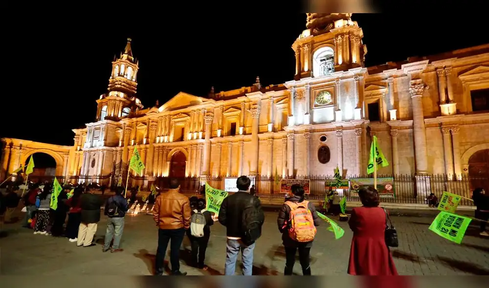 Continúan marchas contra proyecto minero Tía María
