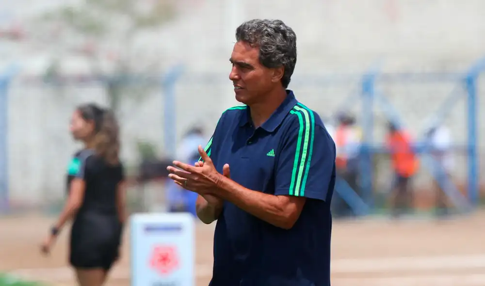 'Chemo' del Solar actualmente se encuentra dirigiendo al club César Vallejo. Foto: Archivo GLR