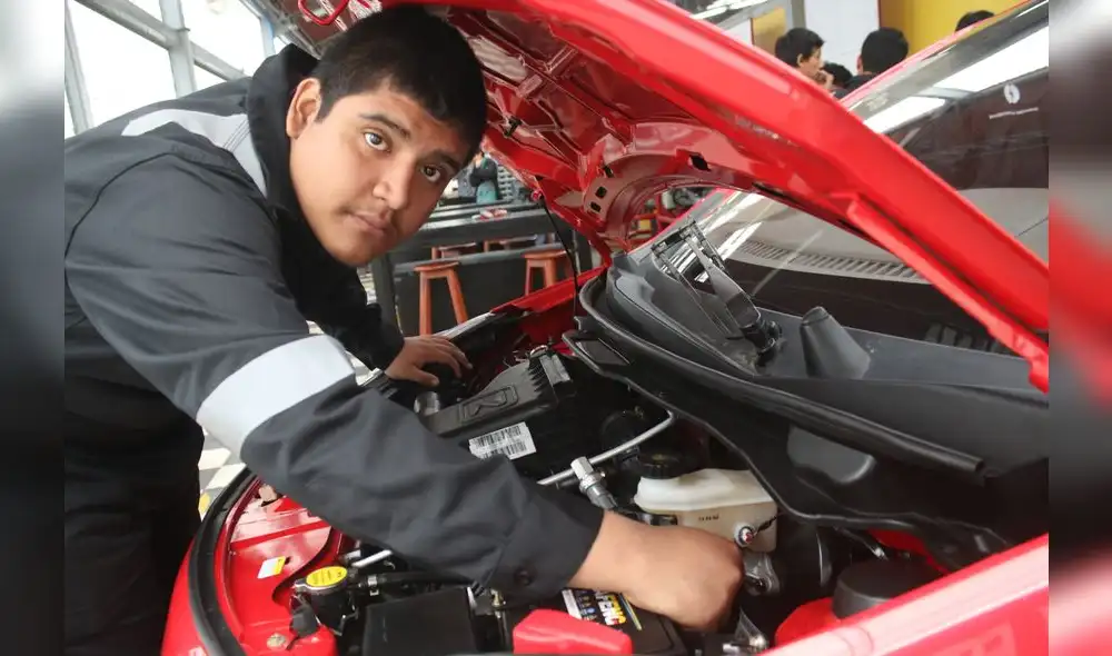 Solo 4% de los trabajadores peruanos son egresados de algún instituto técnico