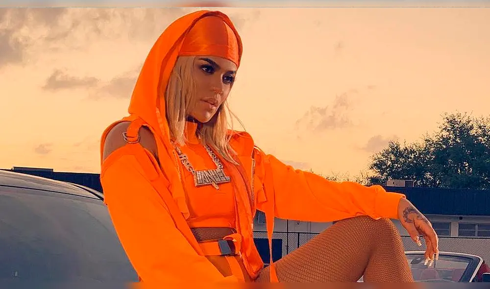 Instagram: Karol G muestra más de la cuenta con diminuto short [FOTOS]