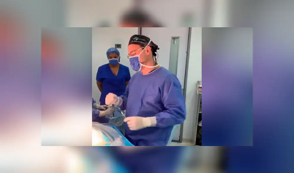 Un médico cirujano ha causado sensación en Facebook al bailar como Anuel AA en plena operación. Un médico cirujano ha causado sensación en Facebook al bailar como Anuel AA en plena operación.