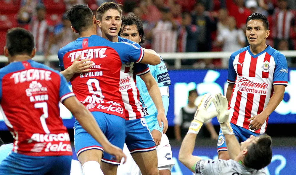 Sigue aquí EN VIVO ONLINE por TUDN el América vs. Chivas en el marco de la jornada 12 del Torneo Apertura 2019 de la Liga MX. | Foto: AFP