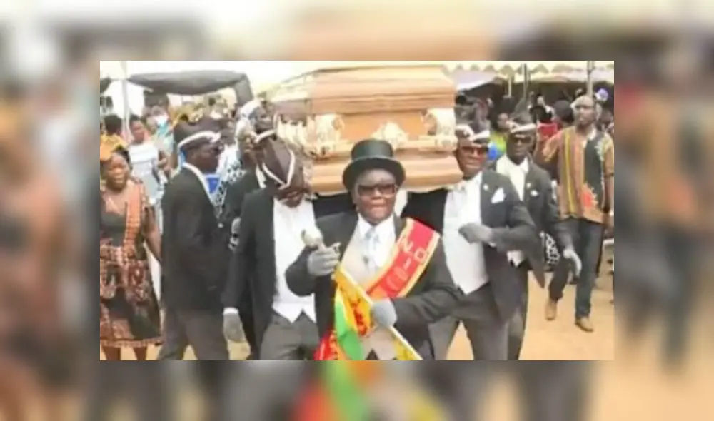 Benjamin Aidoo suele ir al frente durante el traslado de los ataúdes. Foto: difusión Benjamin Aidoo suele ir al frente durante el traslado de los ataúdes. Foto: difusión