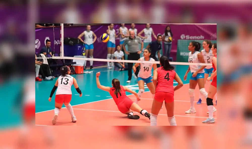 Perú luchó hasta el final, pero no pudo superar a las argentinas. Créditos:  Comude León