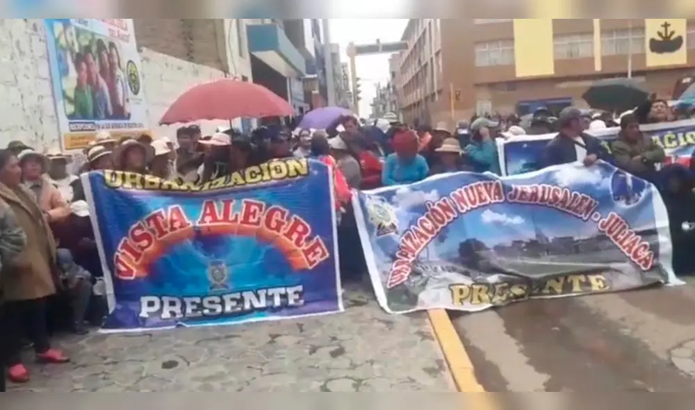 Protesta contra aeropuerto Inca Maco Cápac de Juliaca.