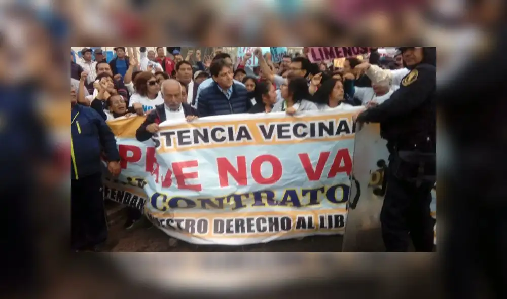 Vecinos protestan contra peaje de Puente Piedra