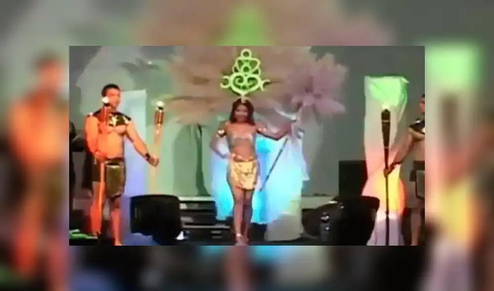 YouTube: Vestuario de modelo se incendió en plena pasarela [VIDEO]