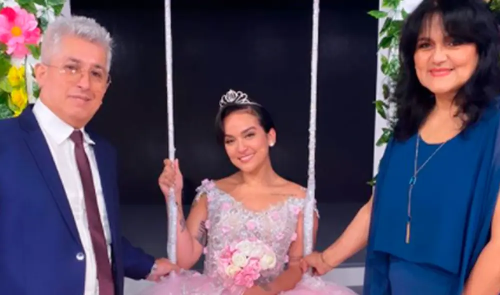 Daniela darcourt fue sorprendida con la presencia de sus padres en el programa En boca de todos. Foto: Instagram Daniela darcourt fue sorprendida con la presencia de sus padres en el programa En boca de todos. Foto: Instagram