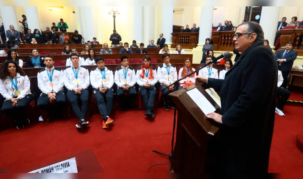 Congreso reconoce a deportistas peruanos. Foto: Congreso Congreso reconoce a deportistas peruanos. Foto: Congreso
