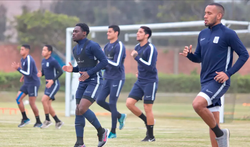 Alianza Lima: Mario Salas tendría armado su once para enfrentar a Sporting Cristal. Foto: Prensa Alianza Alianza Lima: Mario Salas tendría armado su once para enfrentar a Sporting Cristal. Foto: Prensa Alianza