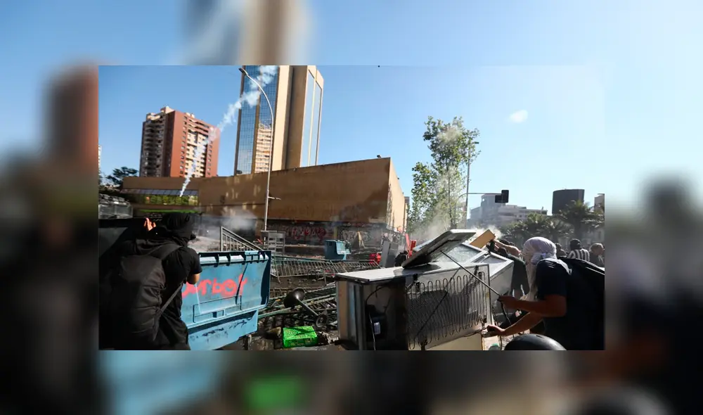 Las fotos que muestran la violencia y caos que impera en Chile. Fotos: Jorge Cerdán. Las fotos que muestran la violencia y caos que impera en Chile. Fotos: Jorge Cerdán.