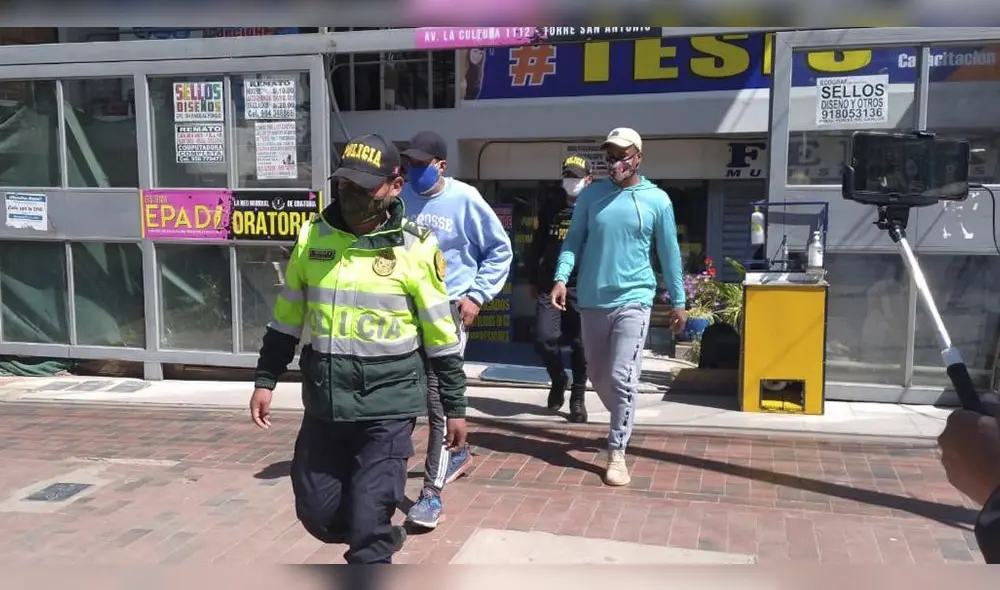 Cuatro personas fueron detenidas, quienes al parecer se dedicaban a adulterar los certificados. Foto: La República.