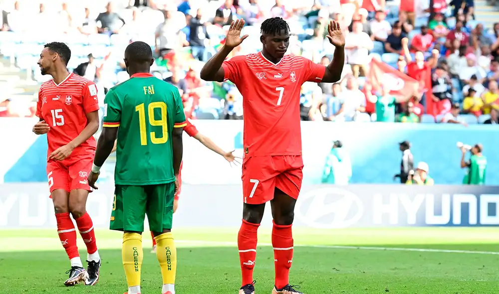 Suiza se adelanta en el marcador ante Camerún. Foto: SportsCenter