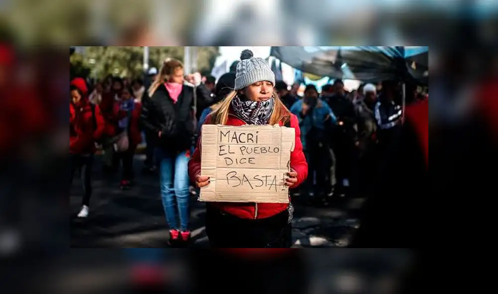 Protestas en Argentina por la inestabilidad económica del gobierno de Mauricio Macri. Protestas en Argentina por la inestabilidad económica del gobierno de Mauricio Macri.